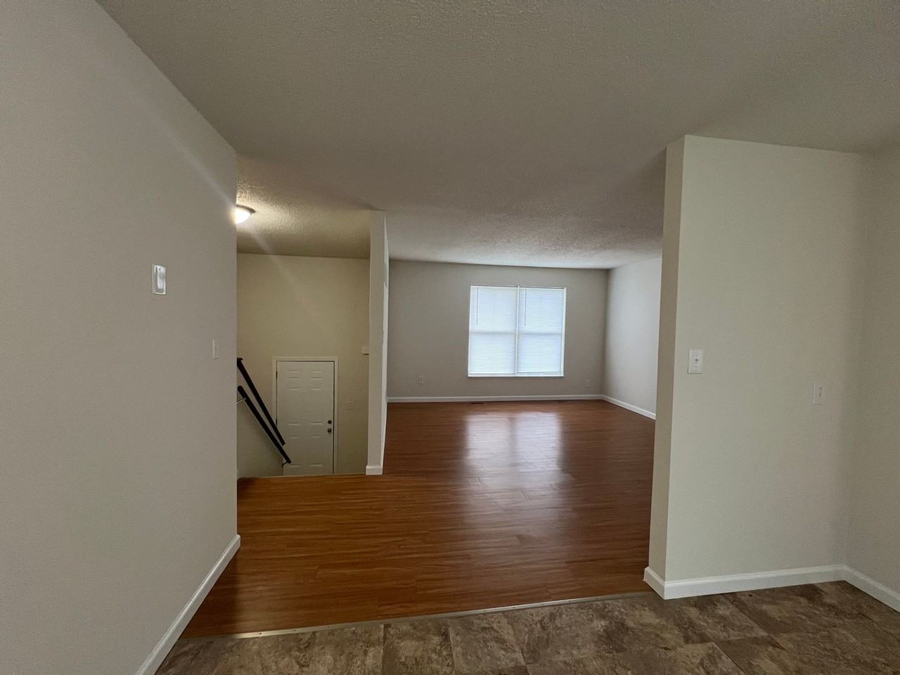 312 Rugby Ct - Photo 7 of 20