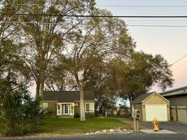 featured image of 2165 Westshore Dr Ne