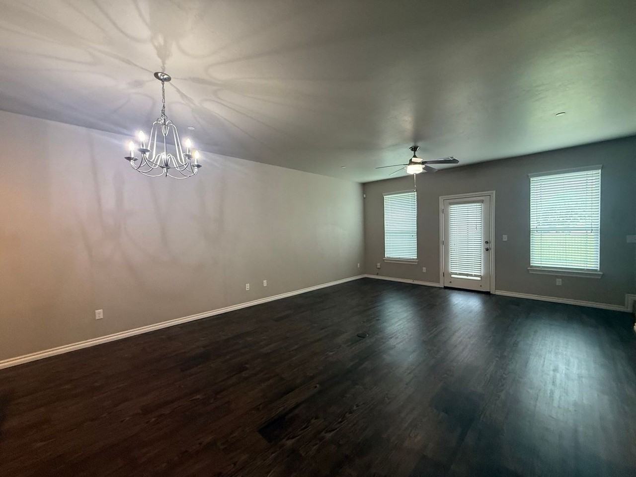 757 Sw 14th St - Photo 5 of 35