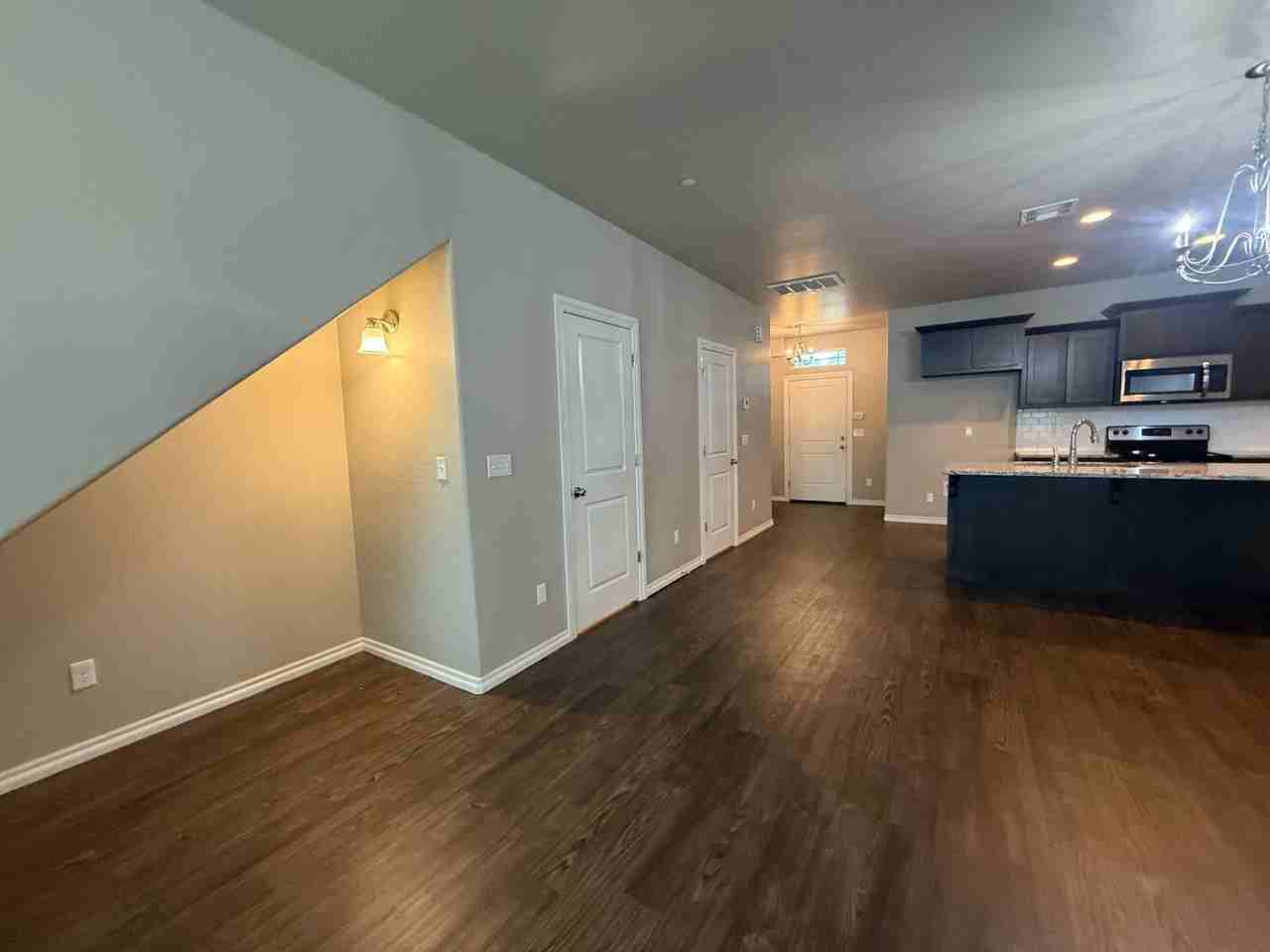 757 Sw 14th St - Photo 6 of 35