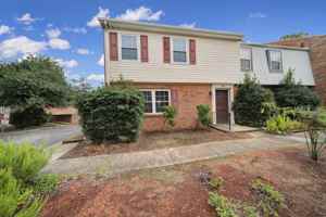 featured image of 8914 Hunter Ridge Dr