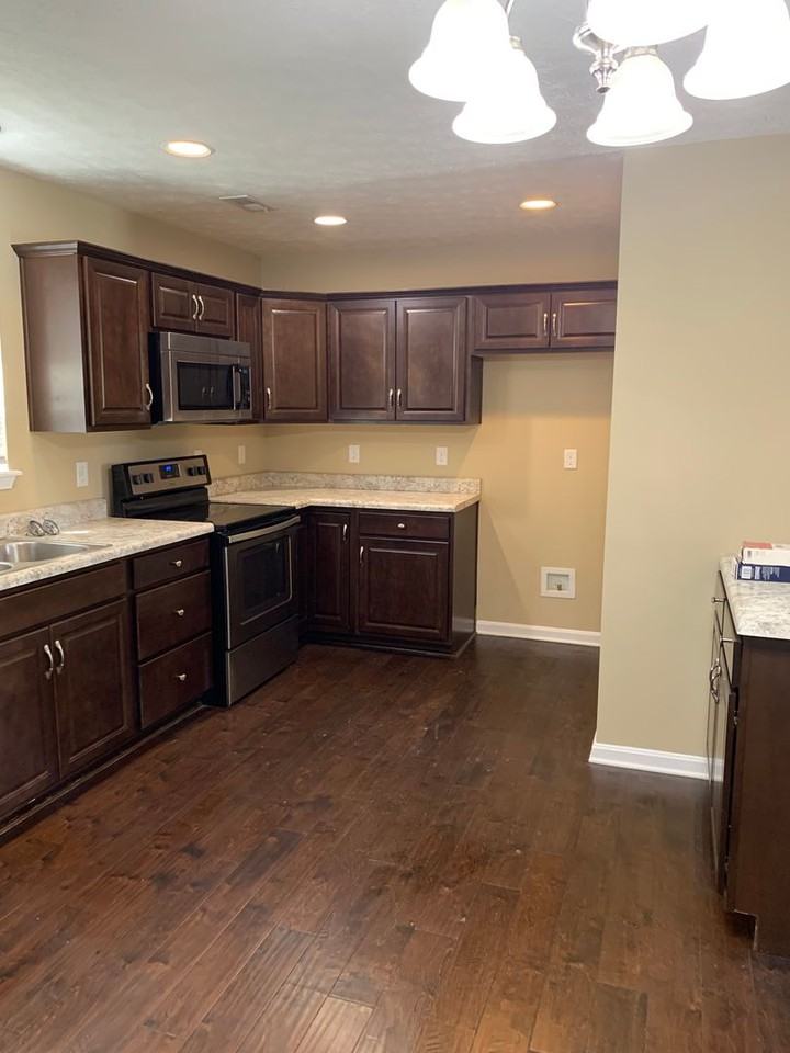 183 Benjamin Pl - Photo 3 of 15