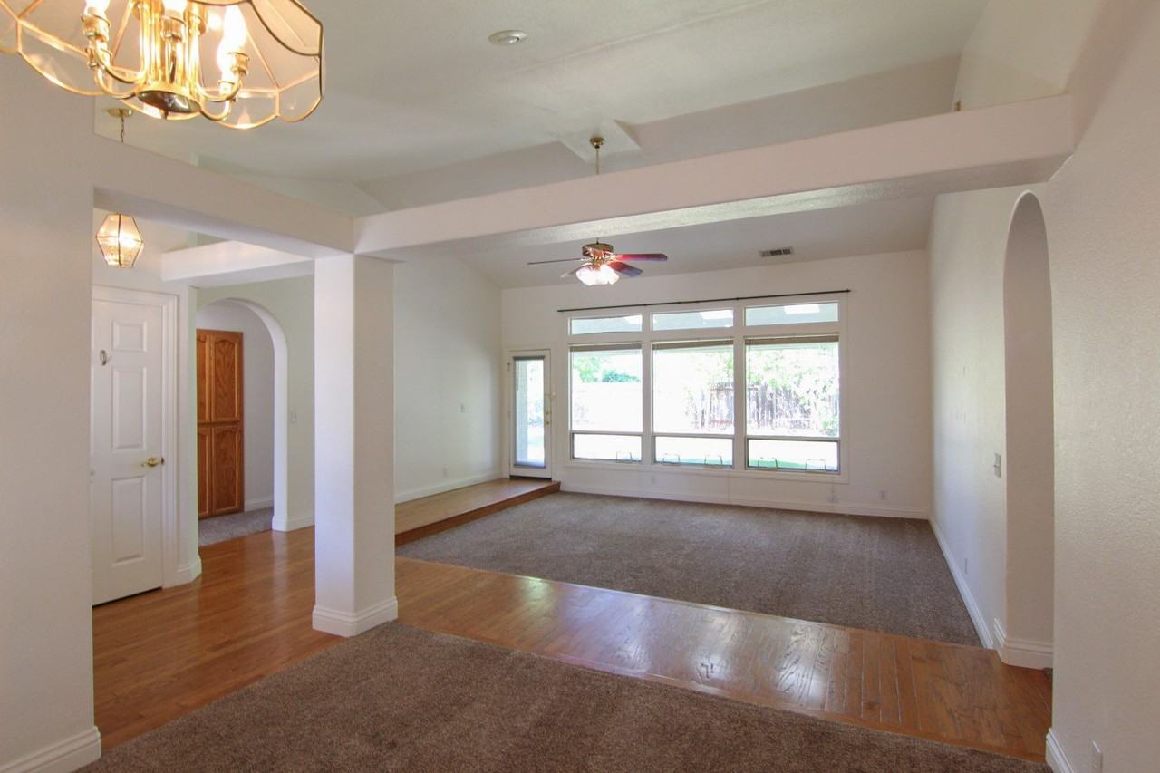 4344 Pintail Dr - Photo 3 of 24