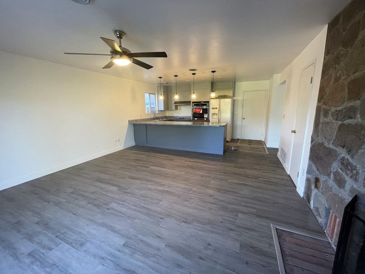 211 Fargo Way - Photo 4 of 14