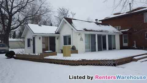 891 N Shore Dr - Photo 2 of 13