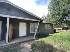 featured image of 1514 N Park Ln