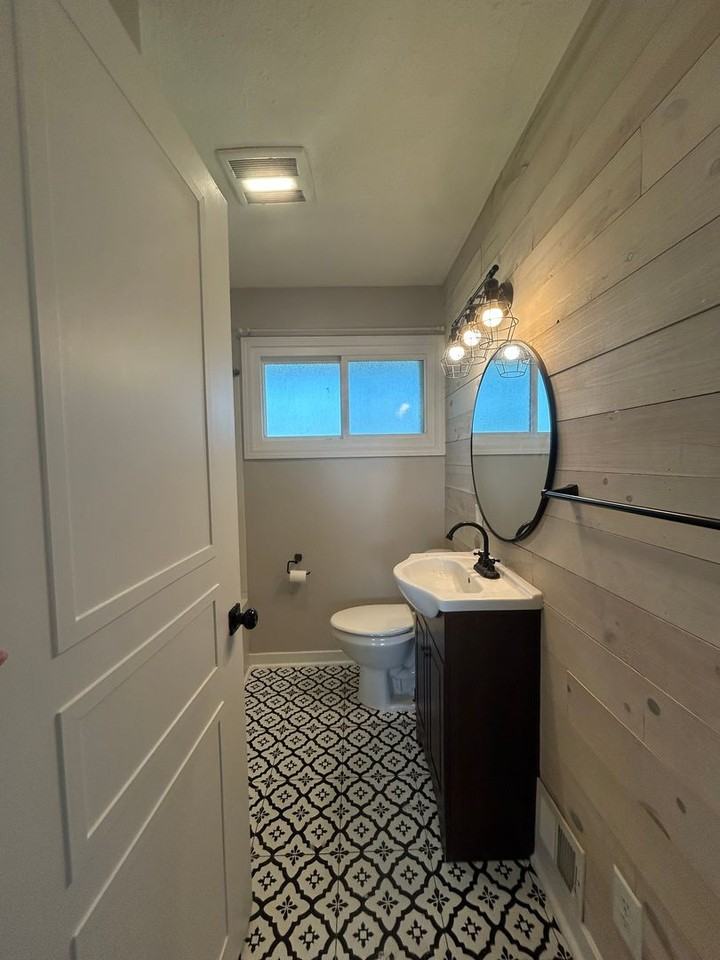 602 N Lincoln Dr - Photo 3 of 10