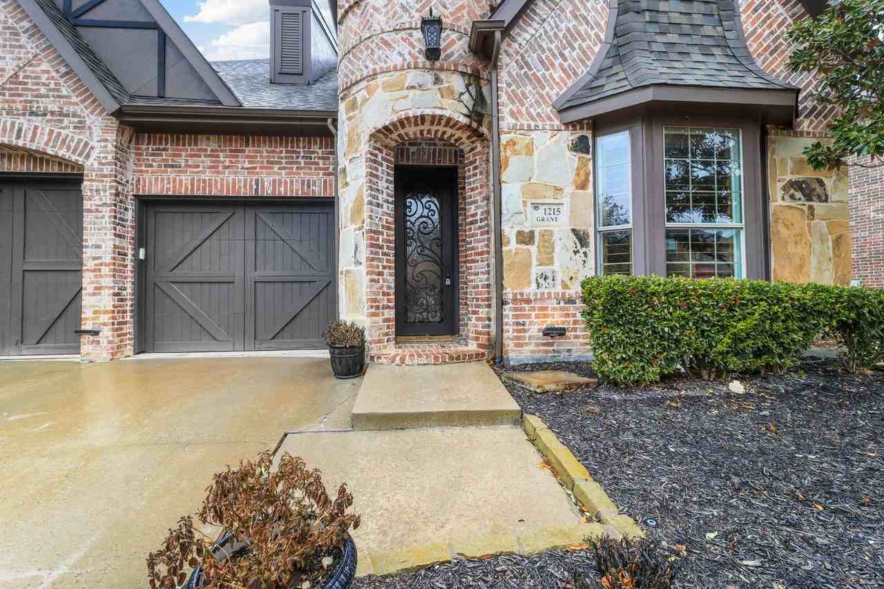 1215 Grant Ave - Photo 2 of 36