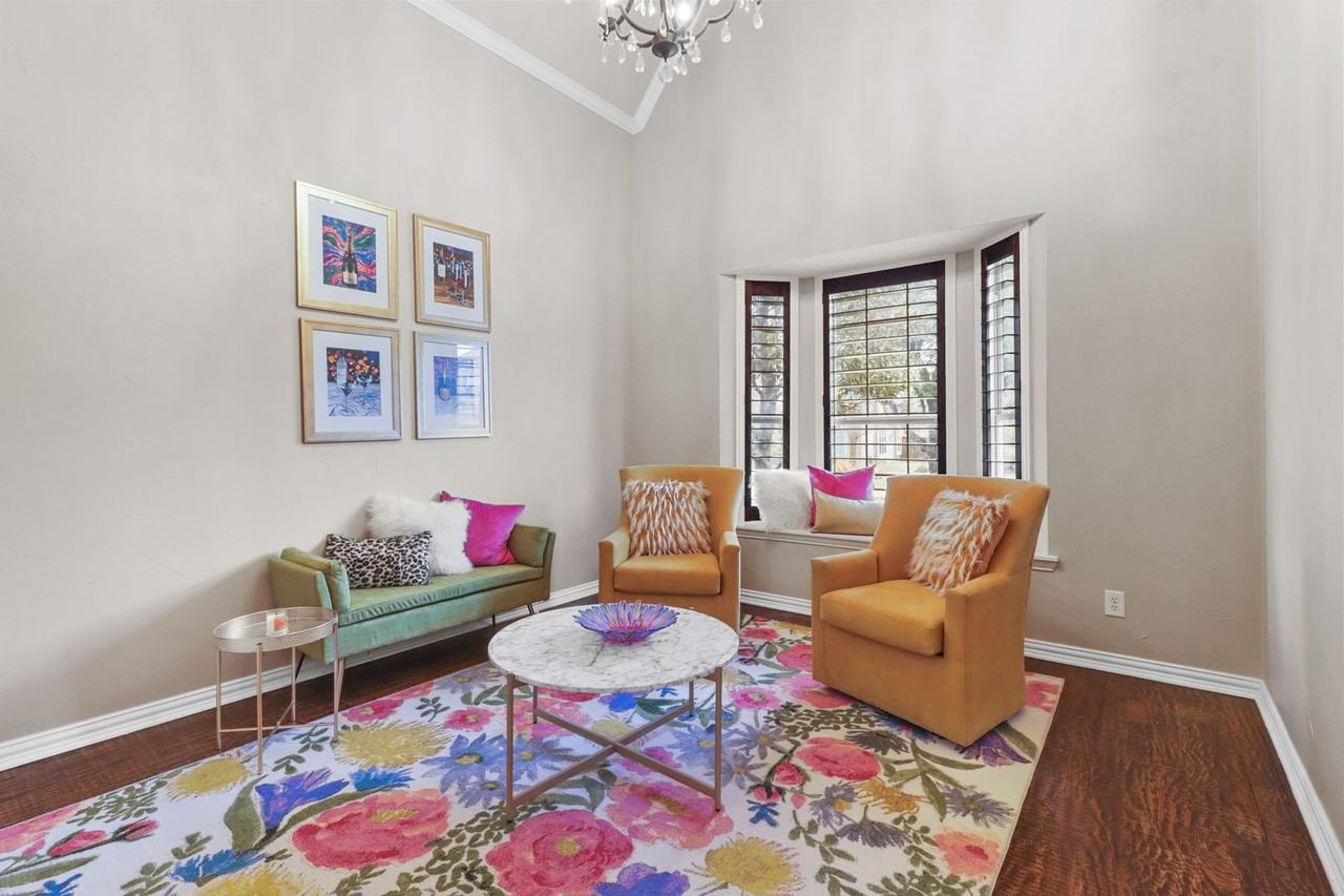 1215 Grant Ave - Photo 3 of 36