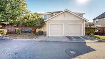 featured image of 4732 Starbuck Ave