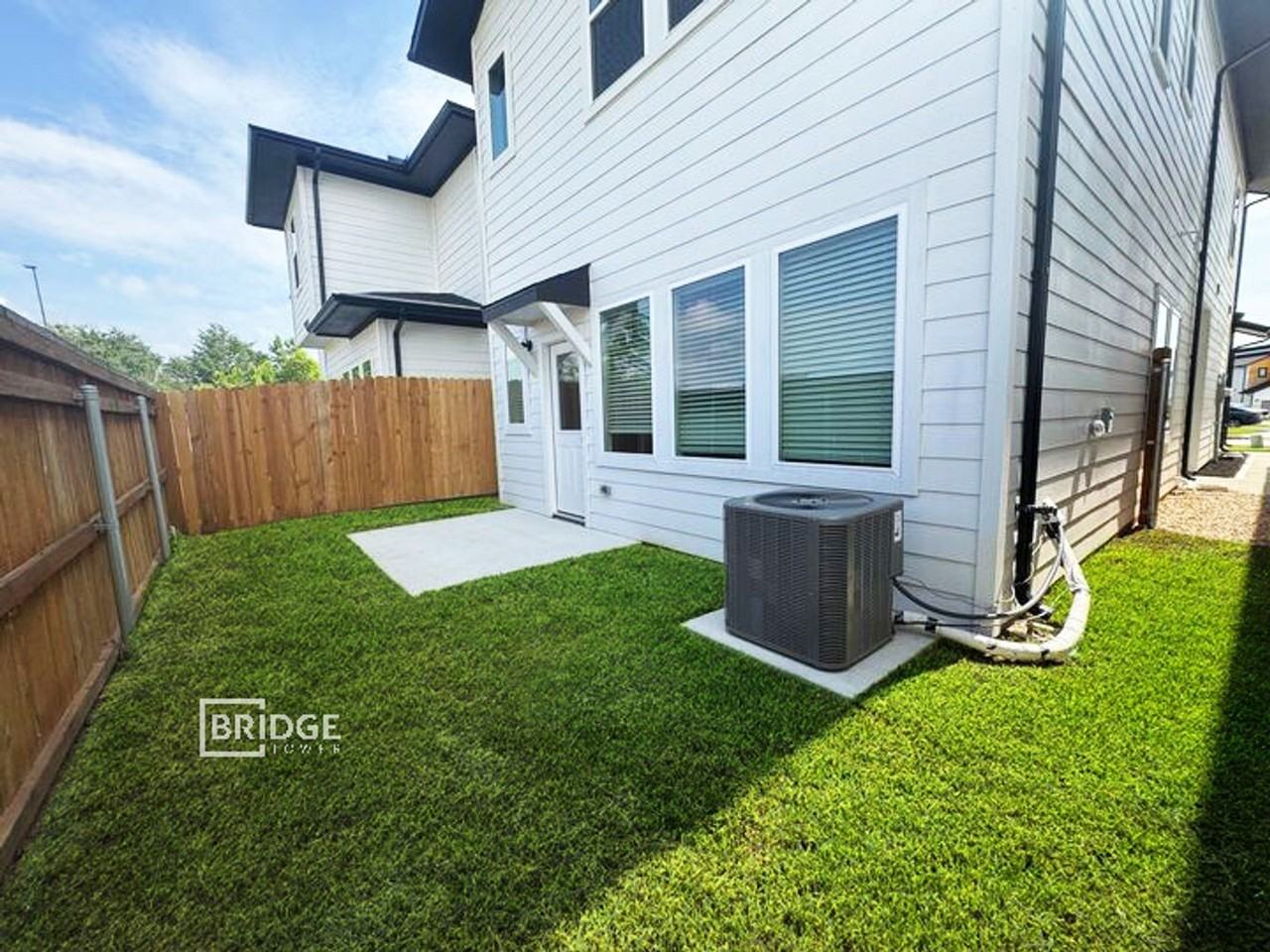 33179 Oak Heights Pl - Photo 2 of 17