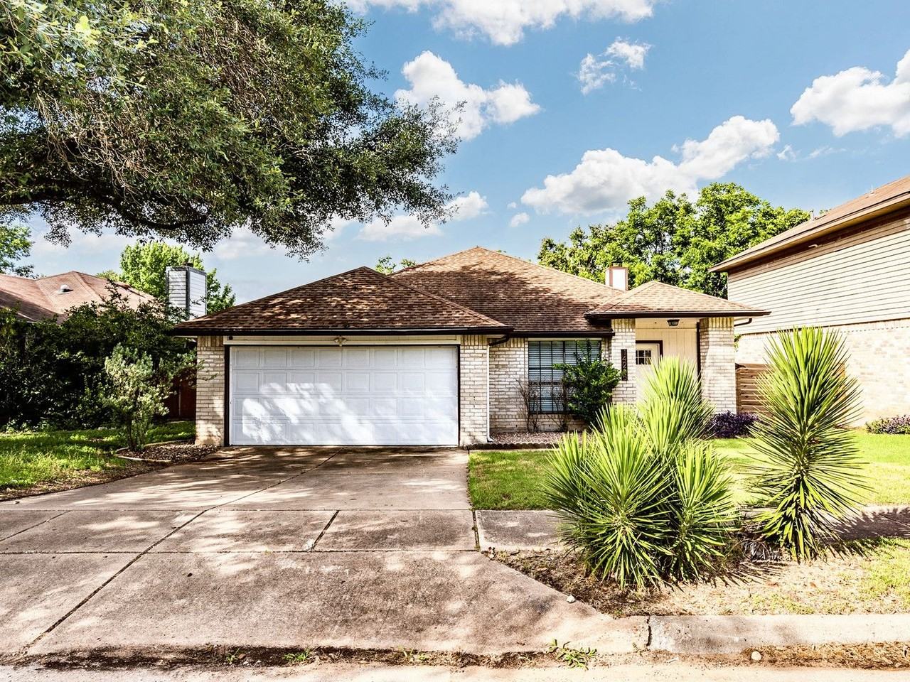 14205 Vandever St - Photo 2 of 23