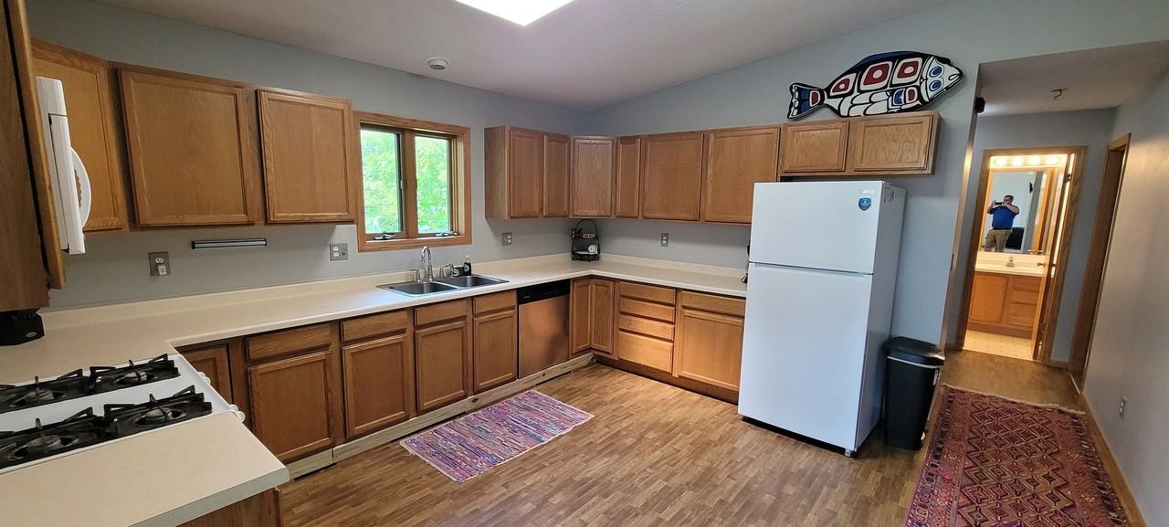 18553 Irvine Ave Nw - Photo 6 of 21