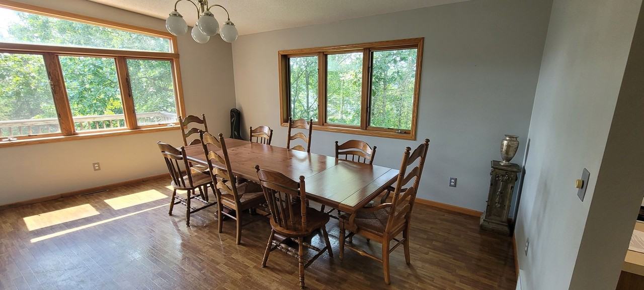 18553 Irvine Ave Nw - Photo 7 of 21