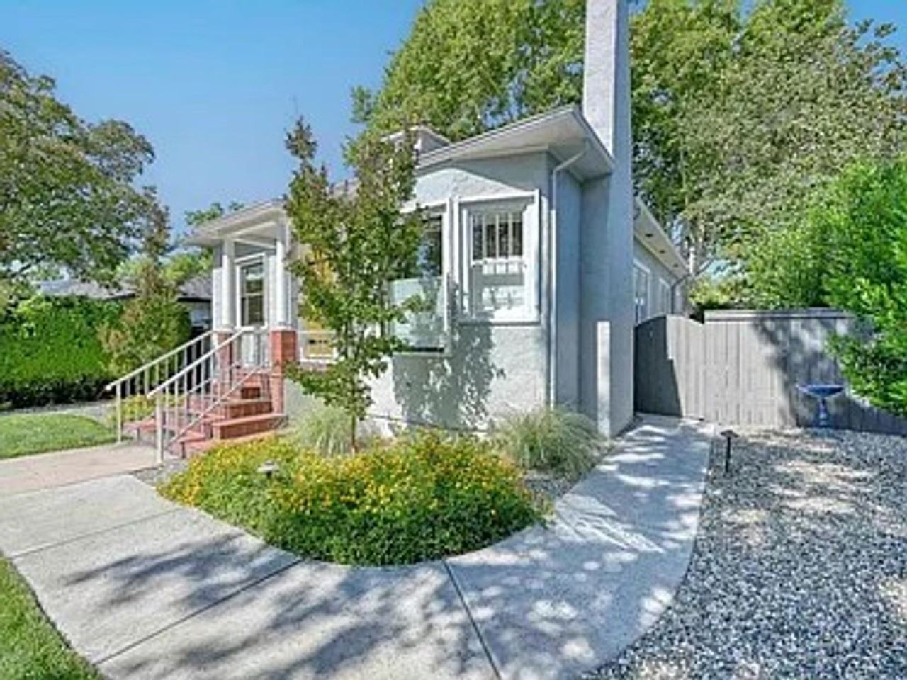 104 Earl Ave - Photo 5 of 40