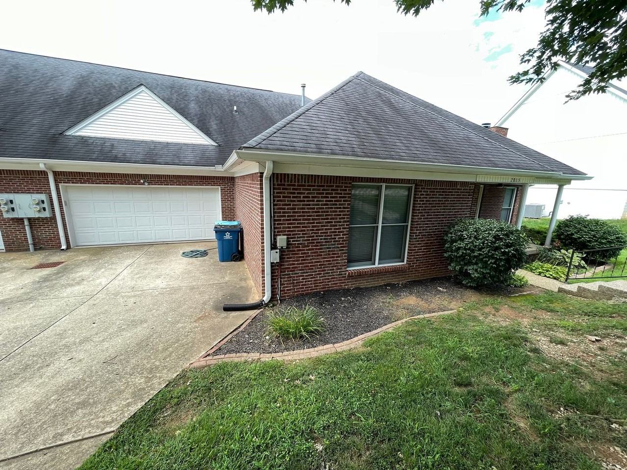 2815 Brassfield Circle - Photo 2 of 29