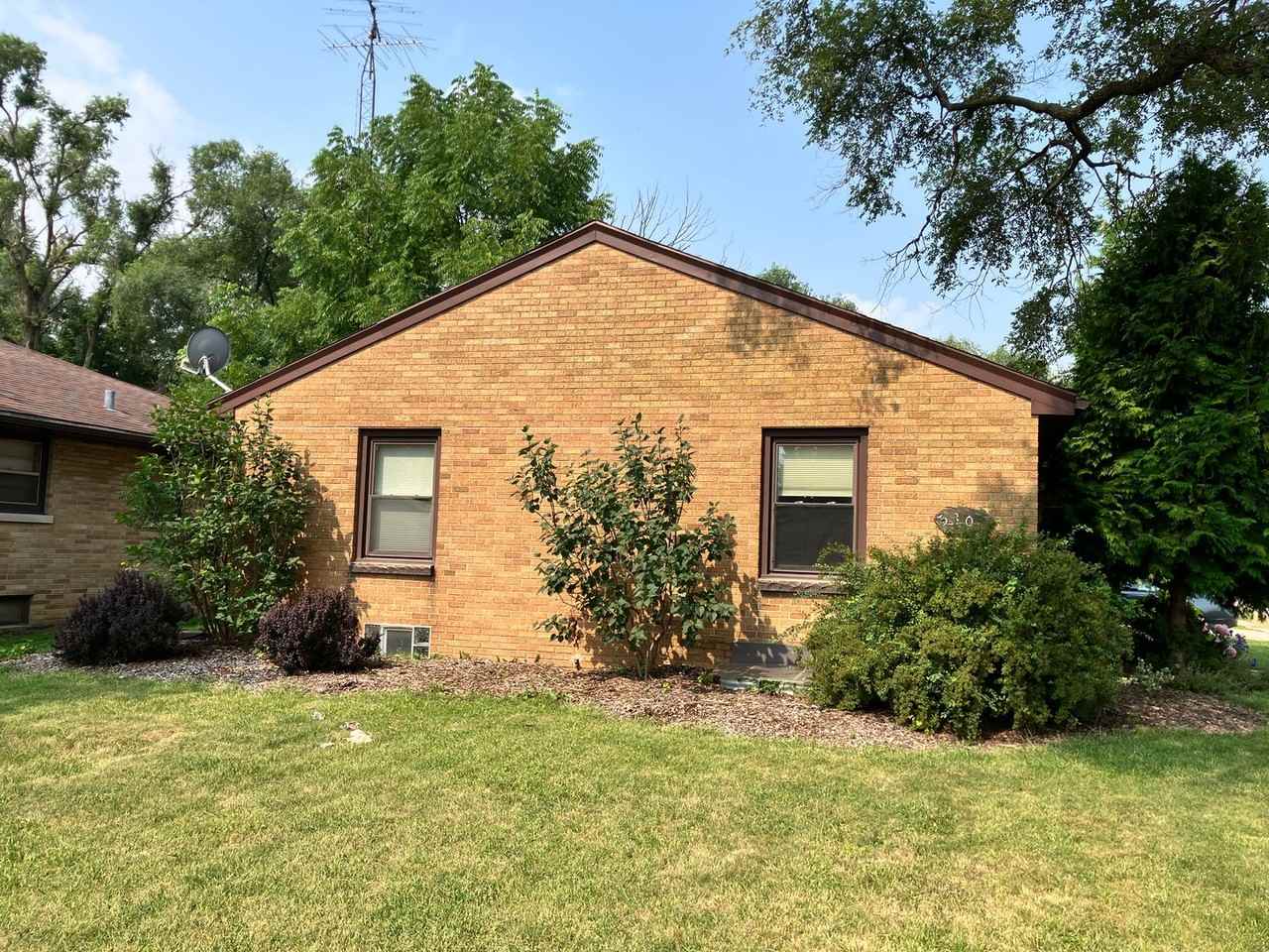 5302 39th Ave - Photo 2 of 23