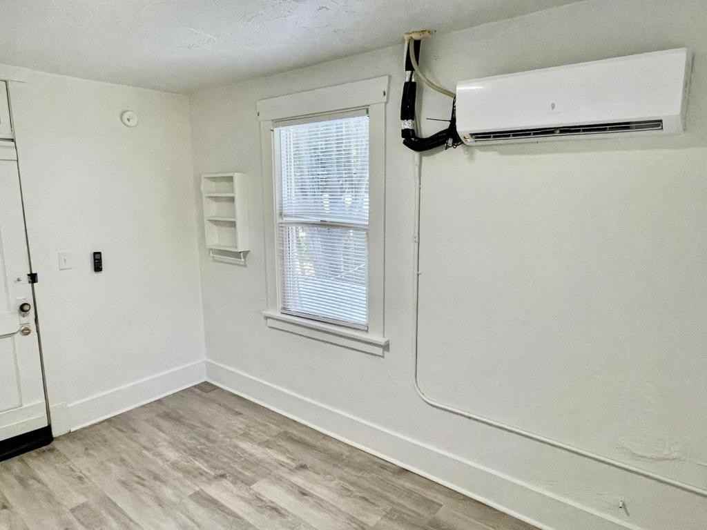 138 7th St - Photo 7 of 13