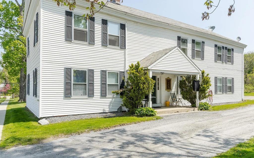 6 Old Main Street #2A