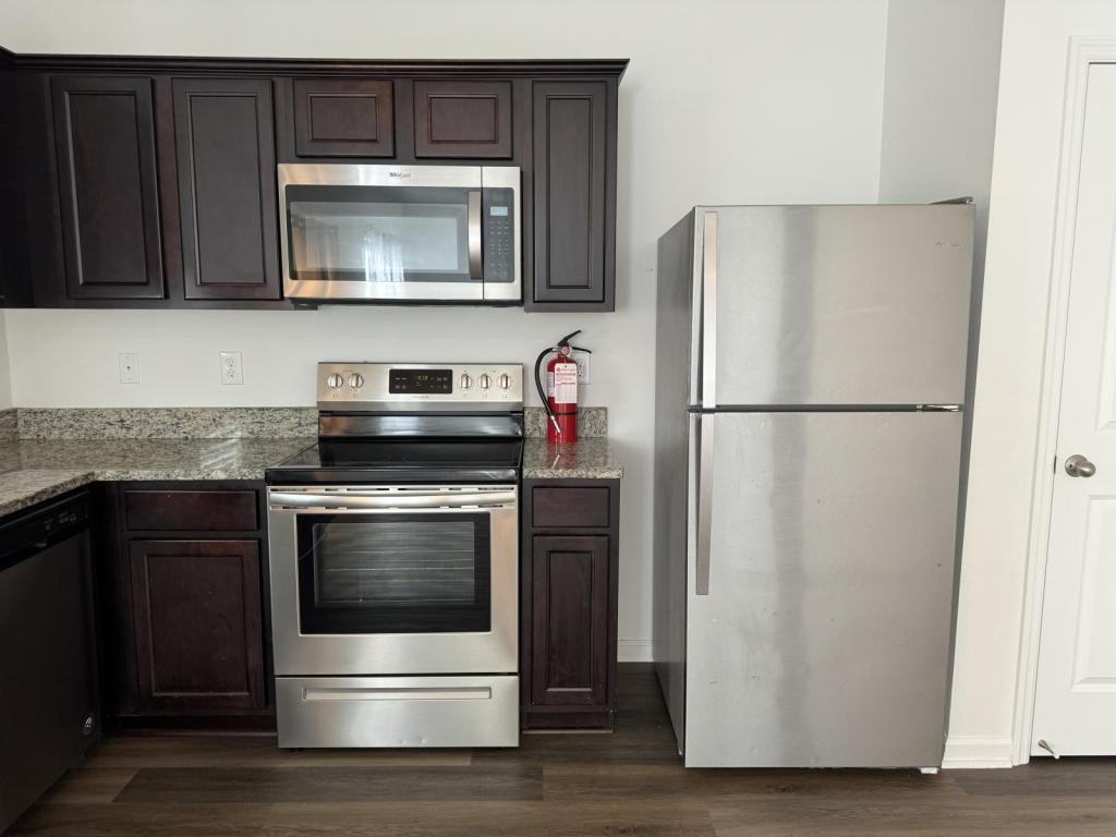 16520 Blooming Cherry Dr - Photo 4 of 26