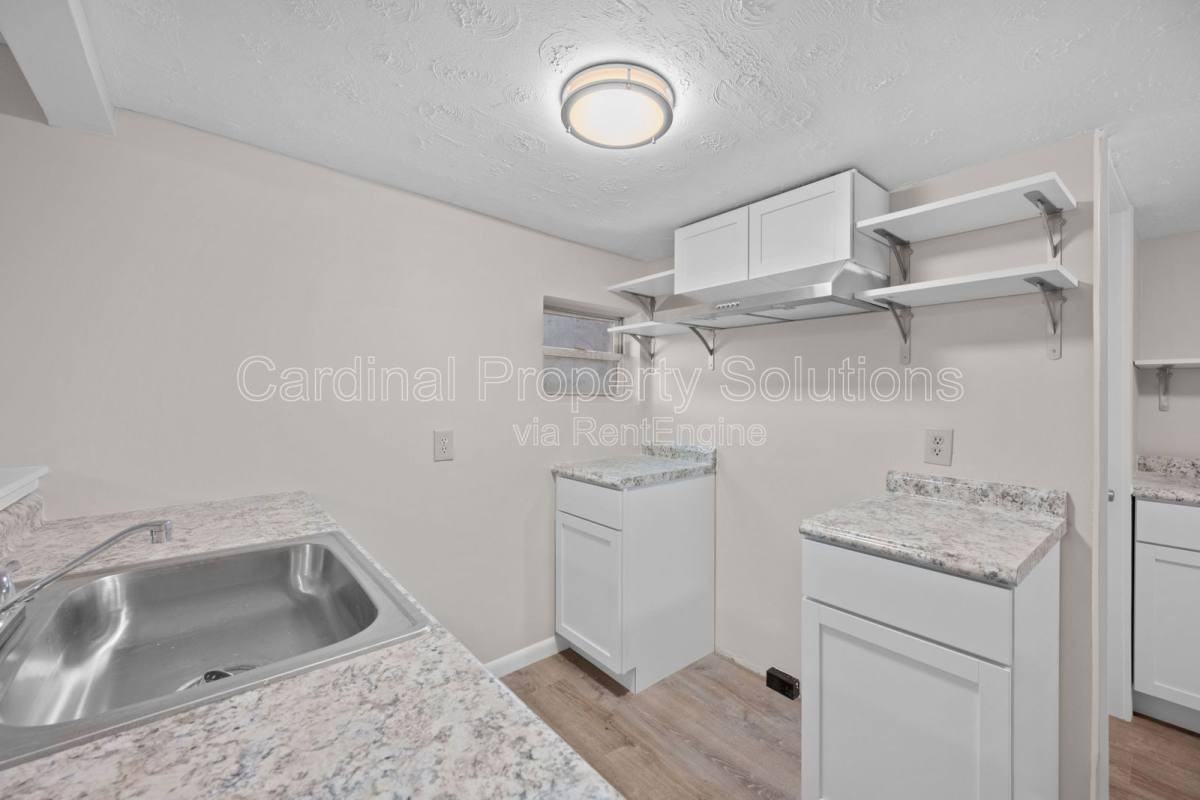 2520 Grand Blvd - Photo 3 of 9
