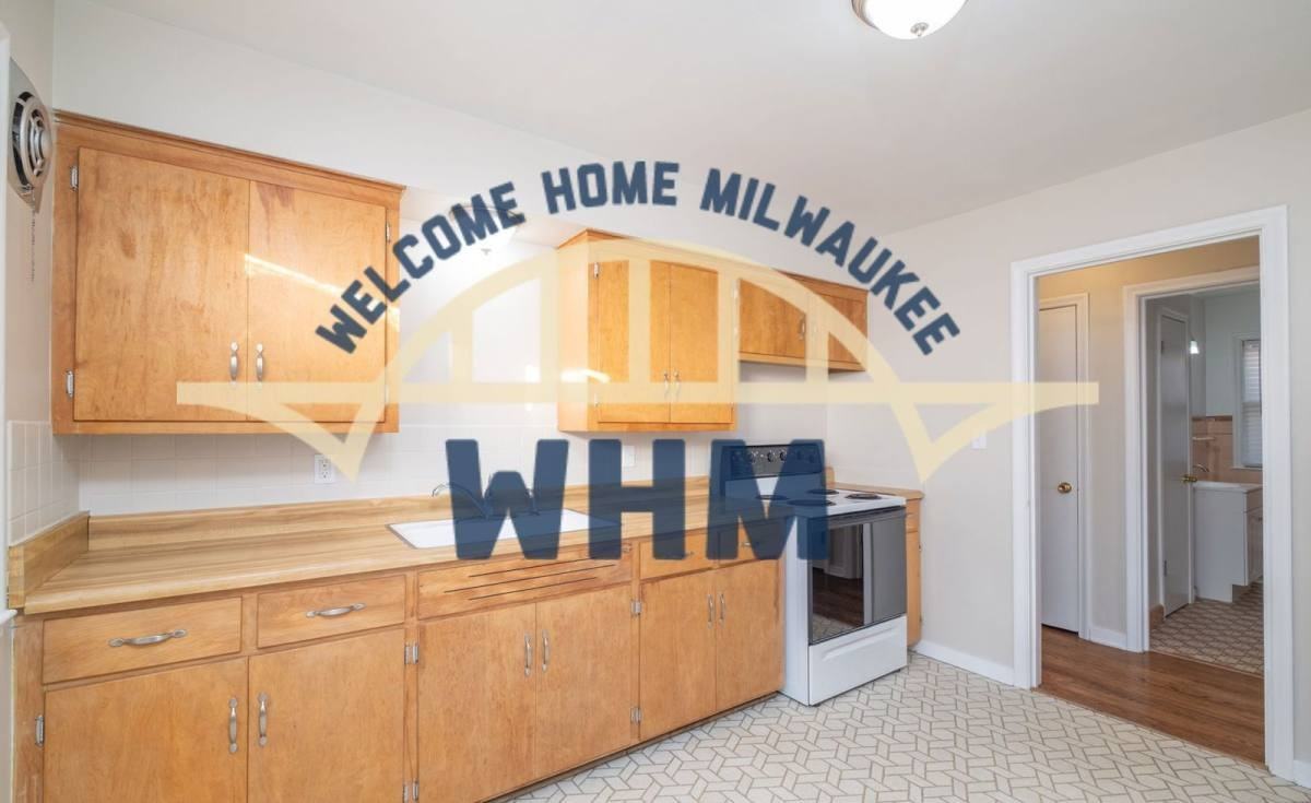 2643 N 63rd St - Photo 3 of 10