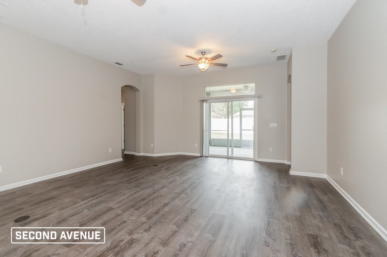 549 Wakemont Dr - Photo 4 of 19