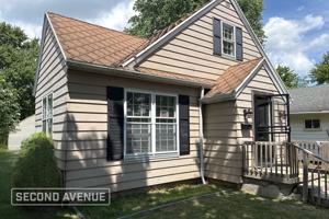 featured image of 1521 E Donald St