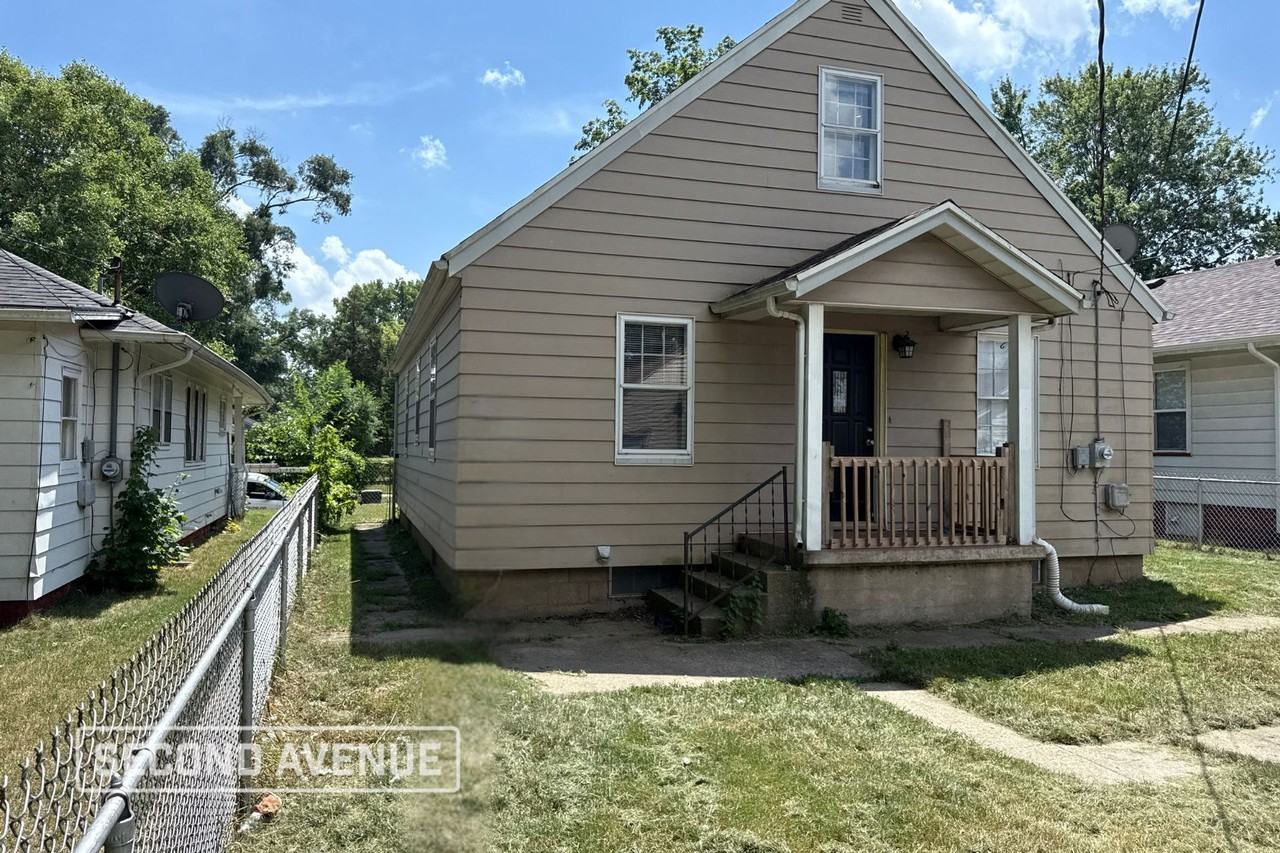 1521 E Donald St - Photo 3 of 16