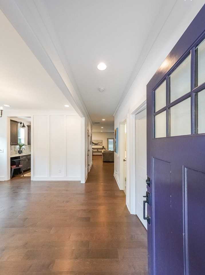1321 Plaza Ave Sw - Photo 4 of 44