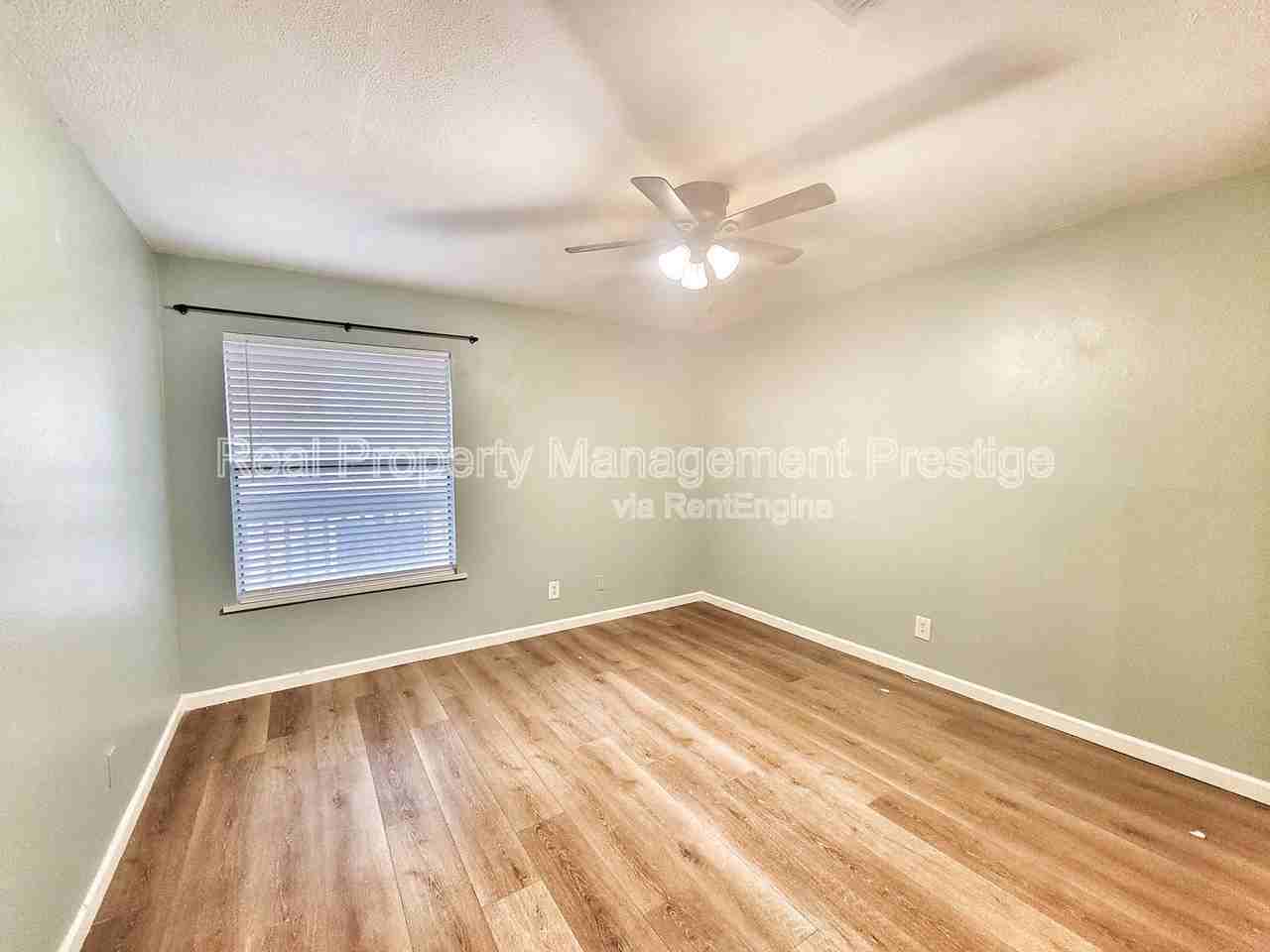 2501 Gulf Fwy #271 - Photo 2 of 9