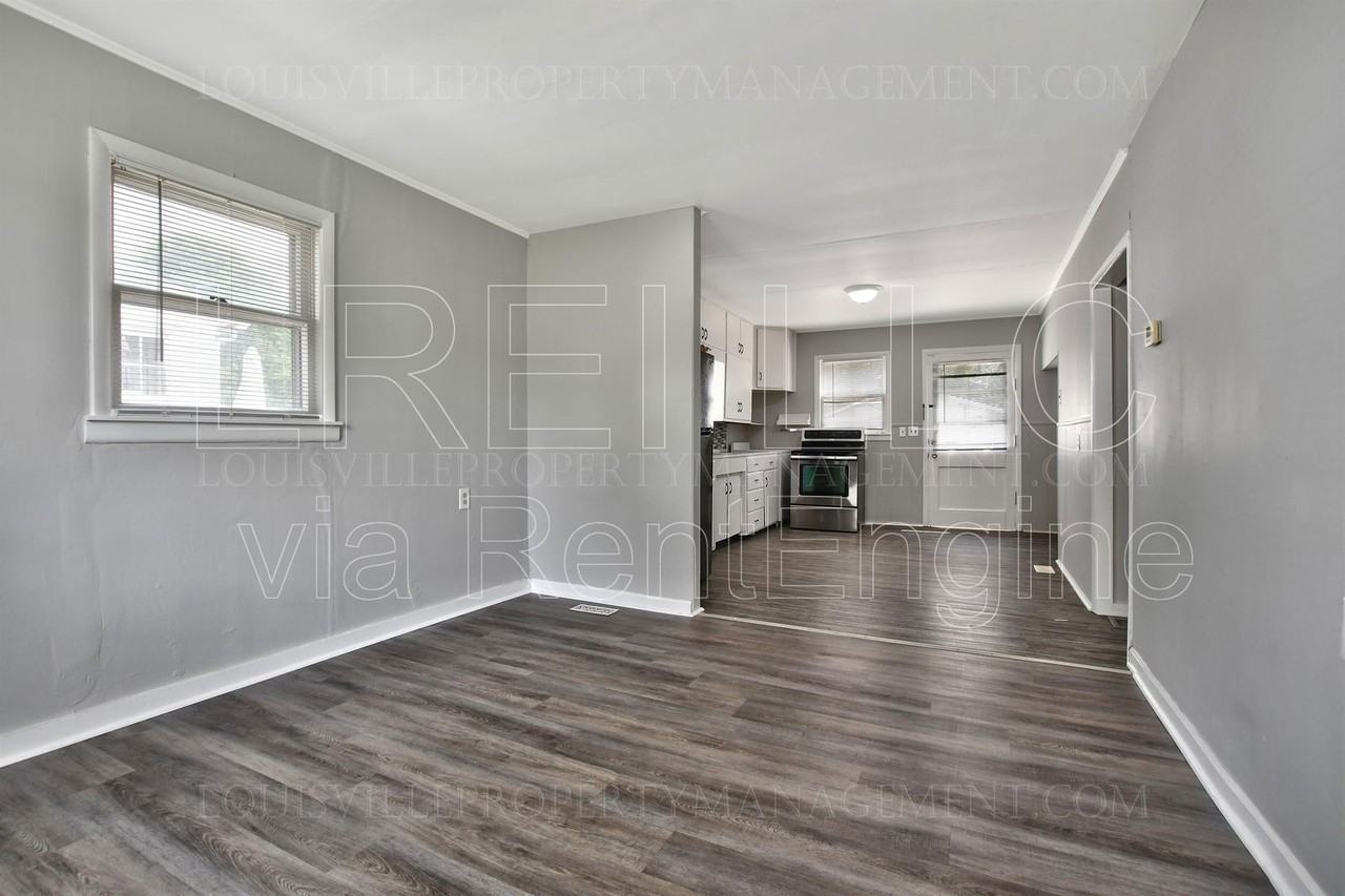 1733 Mcdonald Ln - Photo 2 of 15