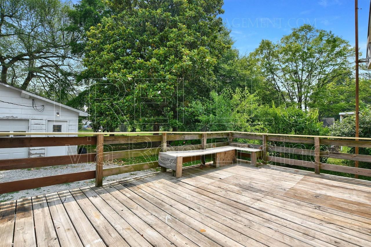 1733 Mcdonald Ln - Photo 4 of 15