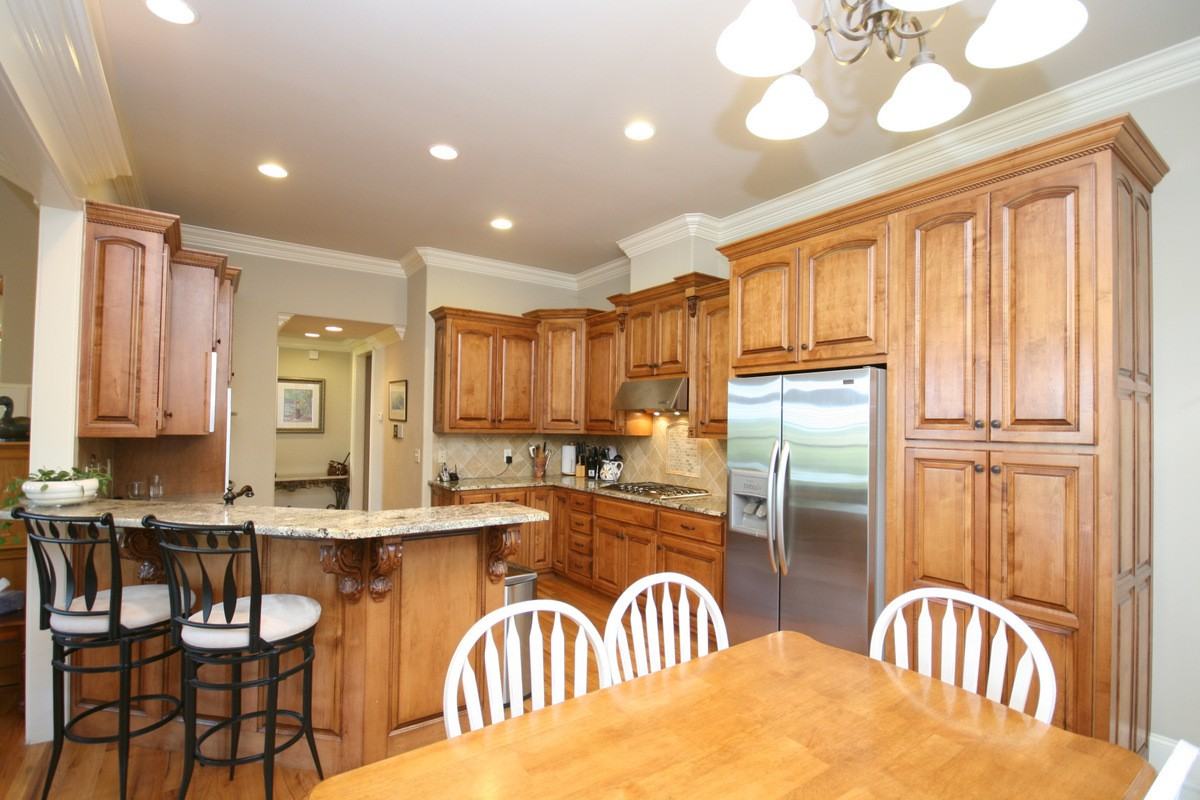 27 Carriage Hl - Photo 2 of 43