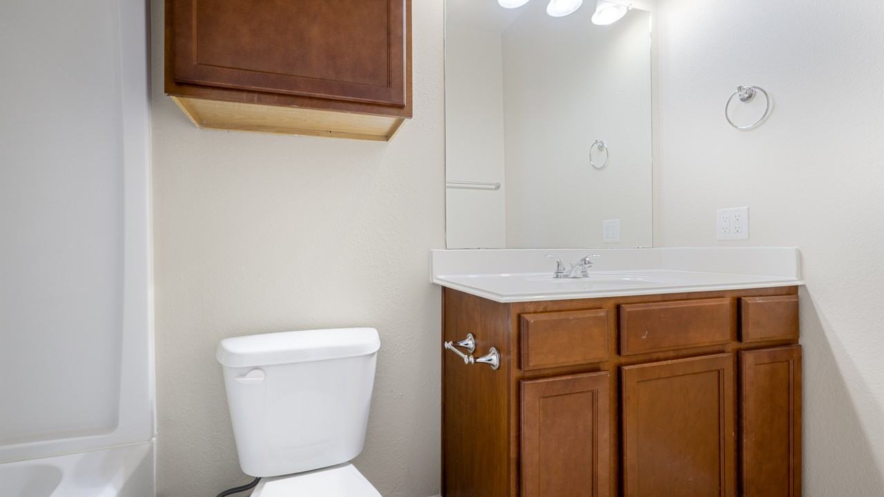 1198 Jones St #1 - Photo 7 of 18