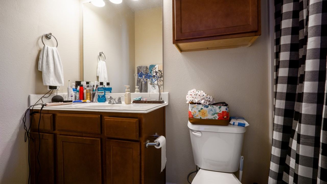 1198 Jones St #1 - Photo 3 of 18