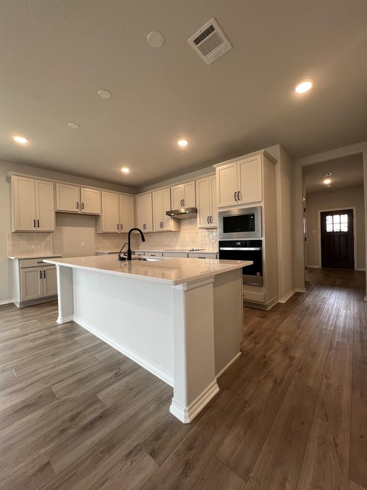 12647 Auriga - Photo 3 of 35