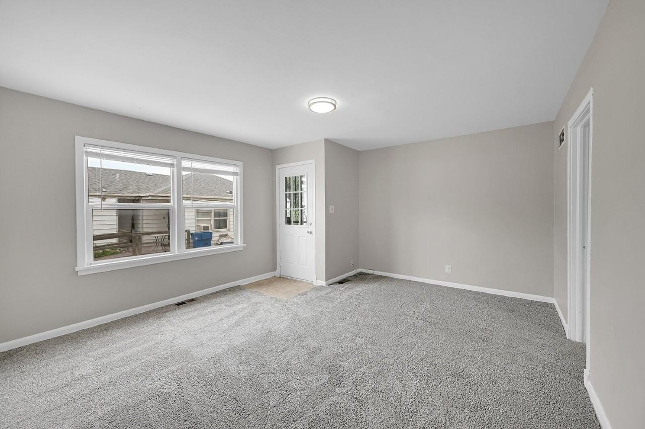 3614 S King St - Photo 3 of 23