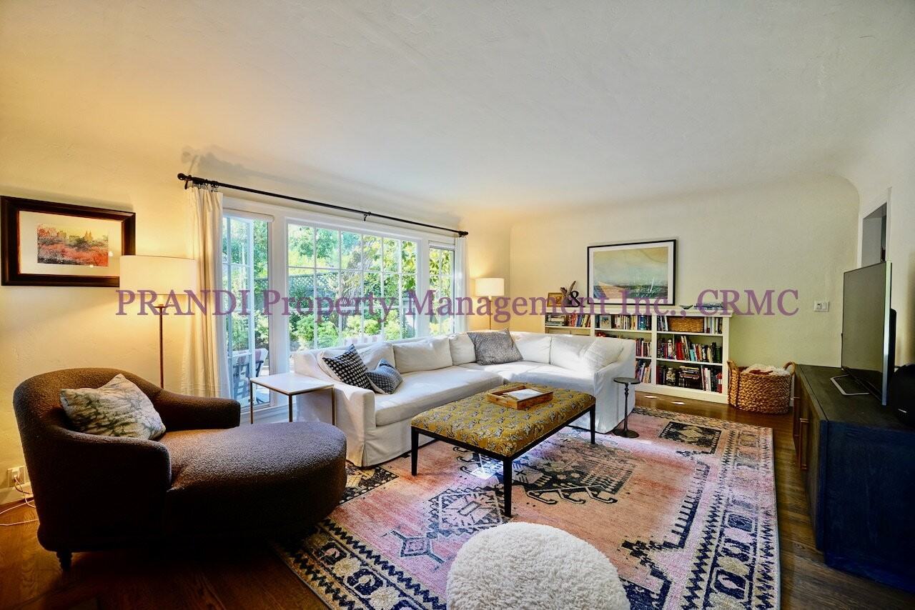 124 Prospect Ave - Photo 3 of 34