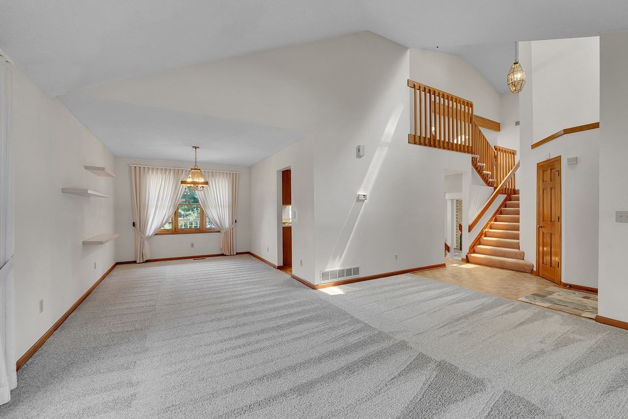 7 Boxwood - Photo 3 of 20