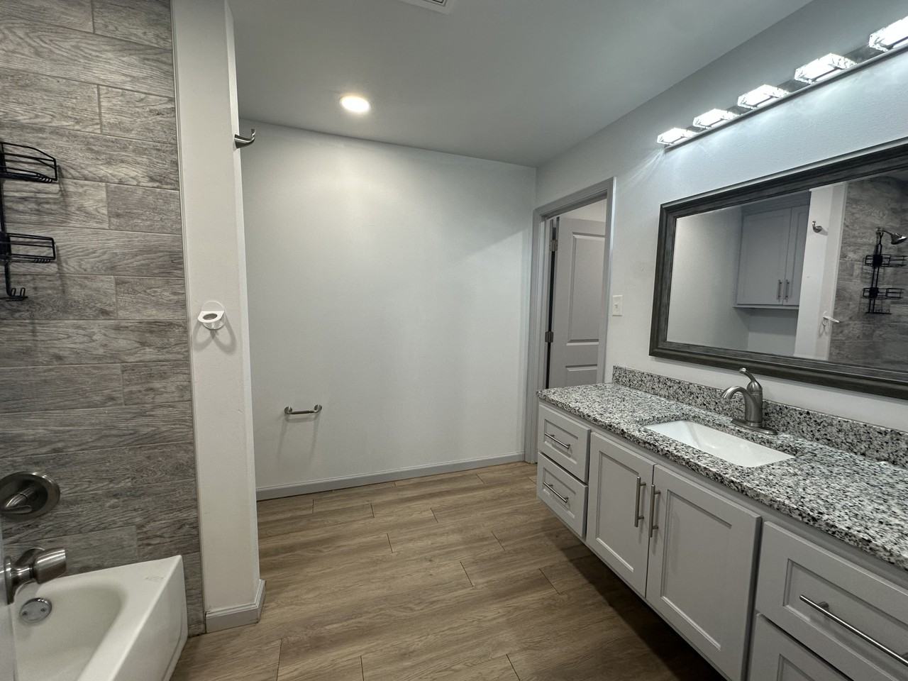 3812 36th St #A - Photo 3 of 19