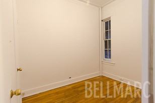 311 54th St 13 - Photo 2 of 3