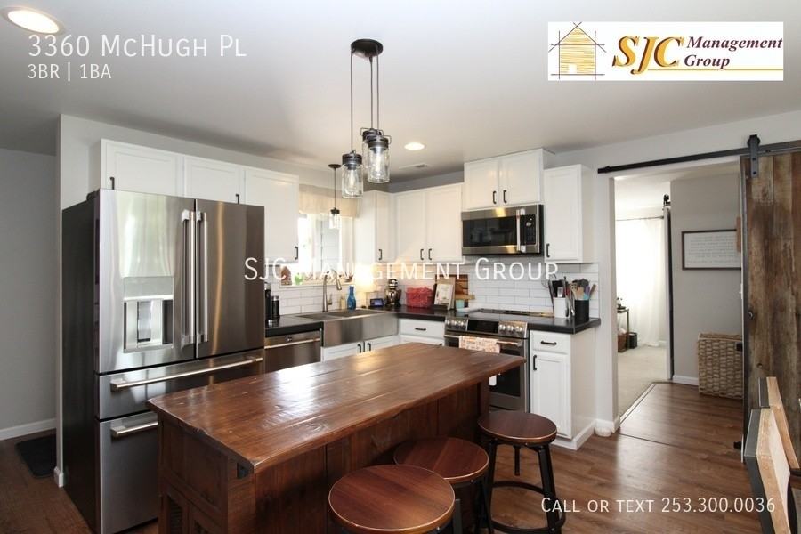 3360 Mchugh Pl - Photo 2 of 10
