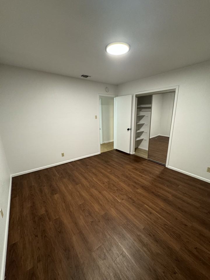 200 Shalimar Dr #NA - Photo 6 of 15