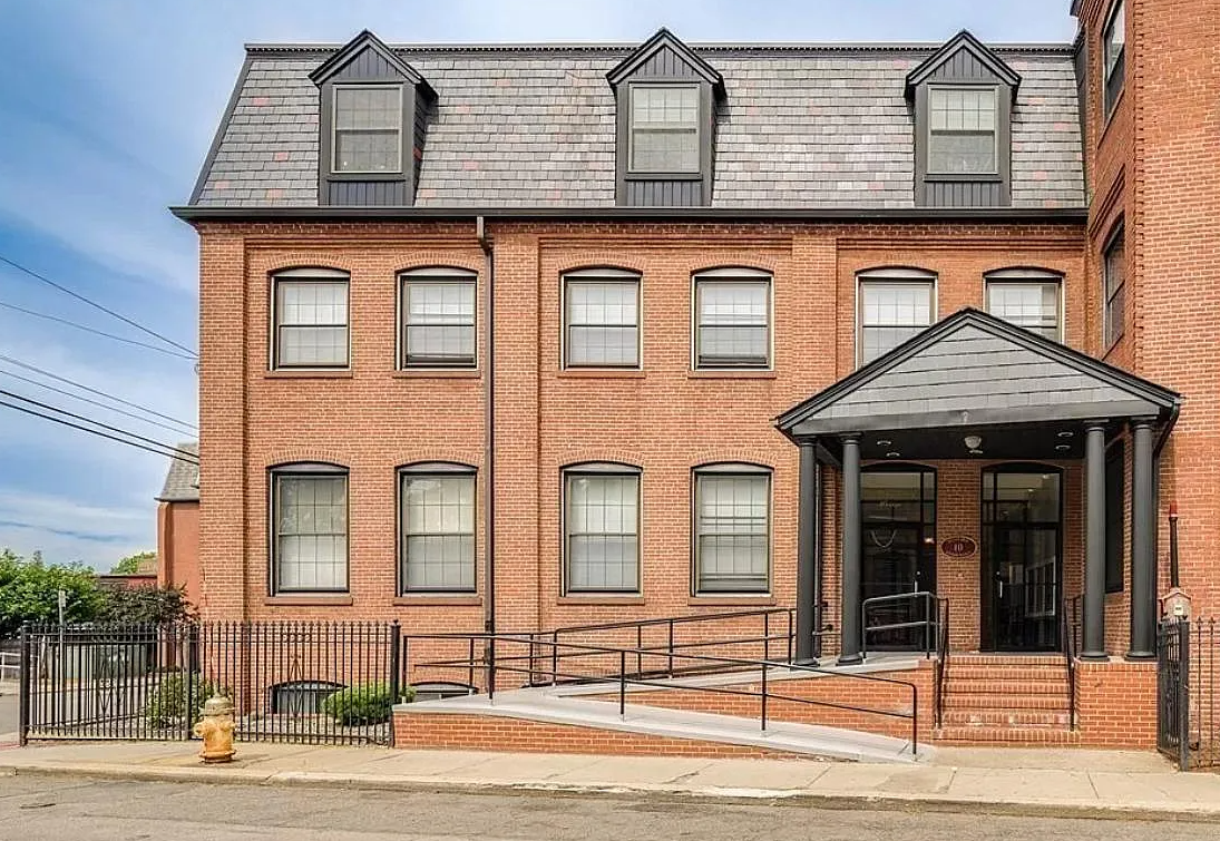 10 Weston Ave #NA - Photo 2 of 12