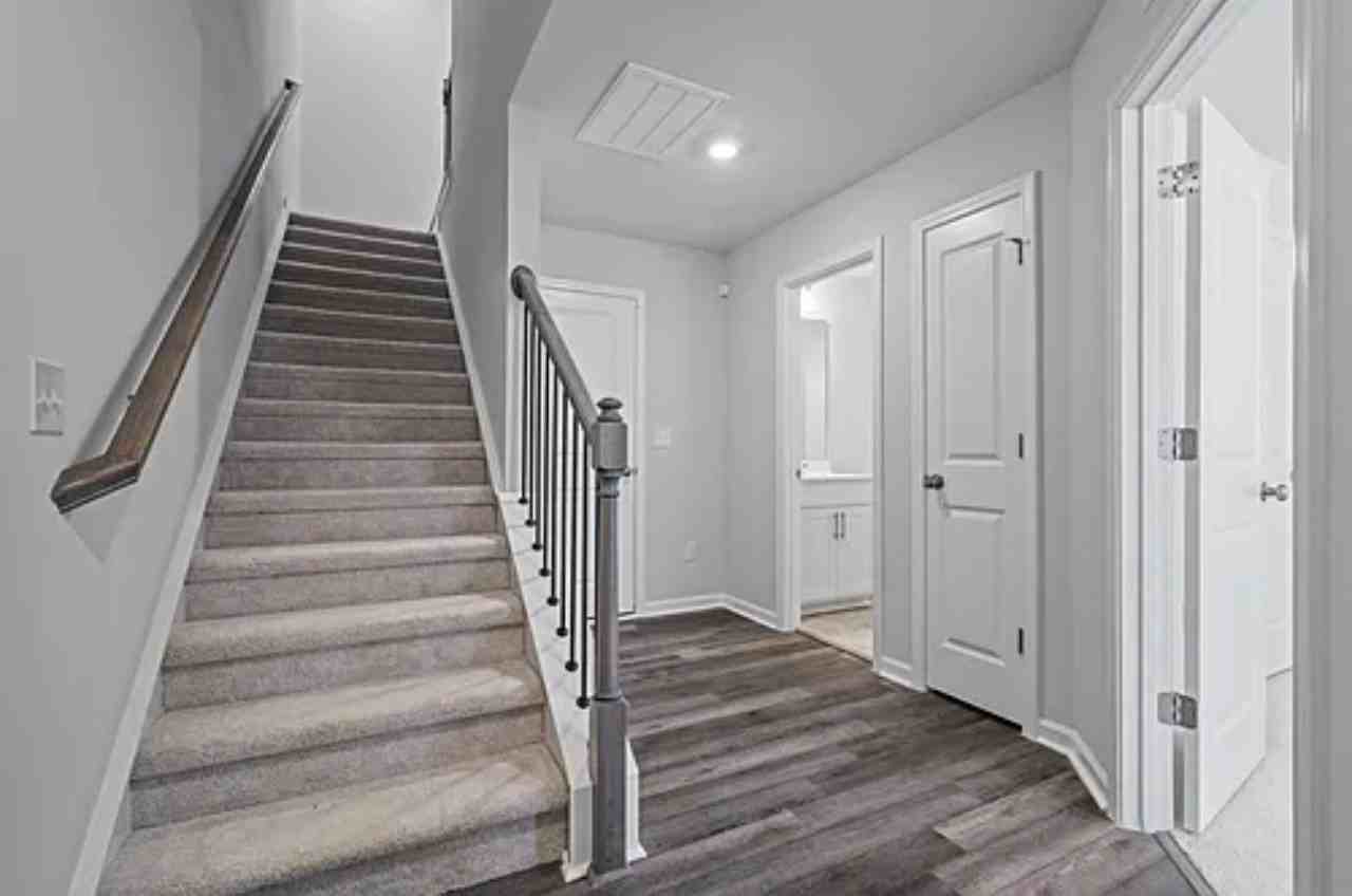 183 183 Ivy Vine Wy #1 - Photo 3 of 28