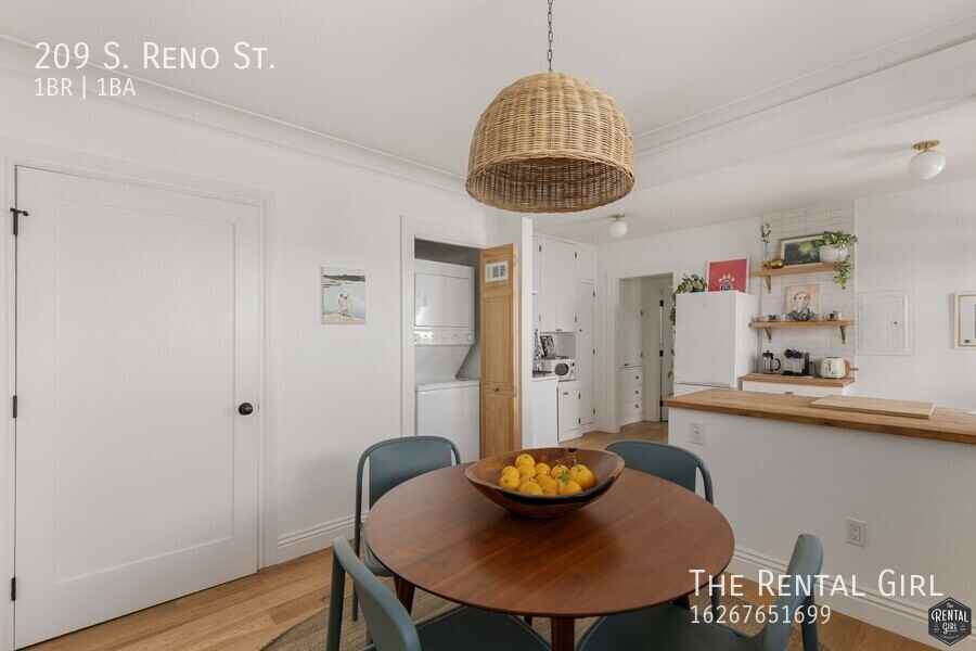 209 S Reno St - Photo 3 of 16