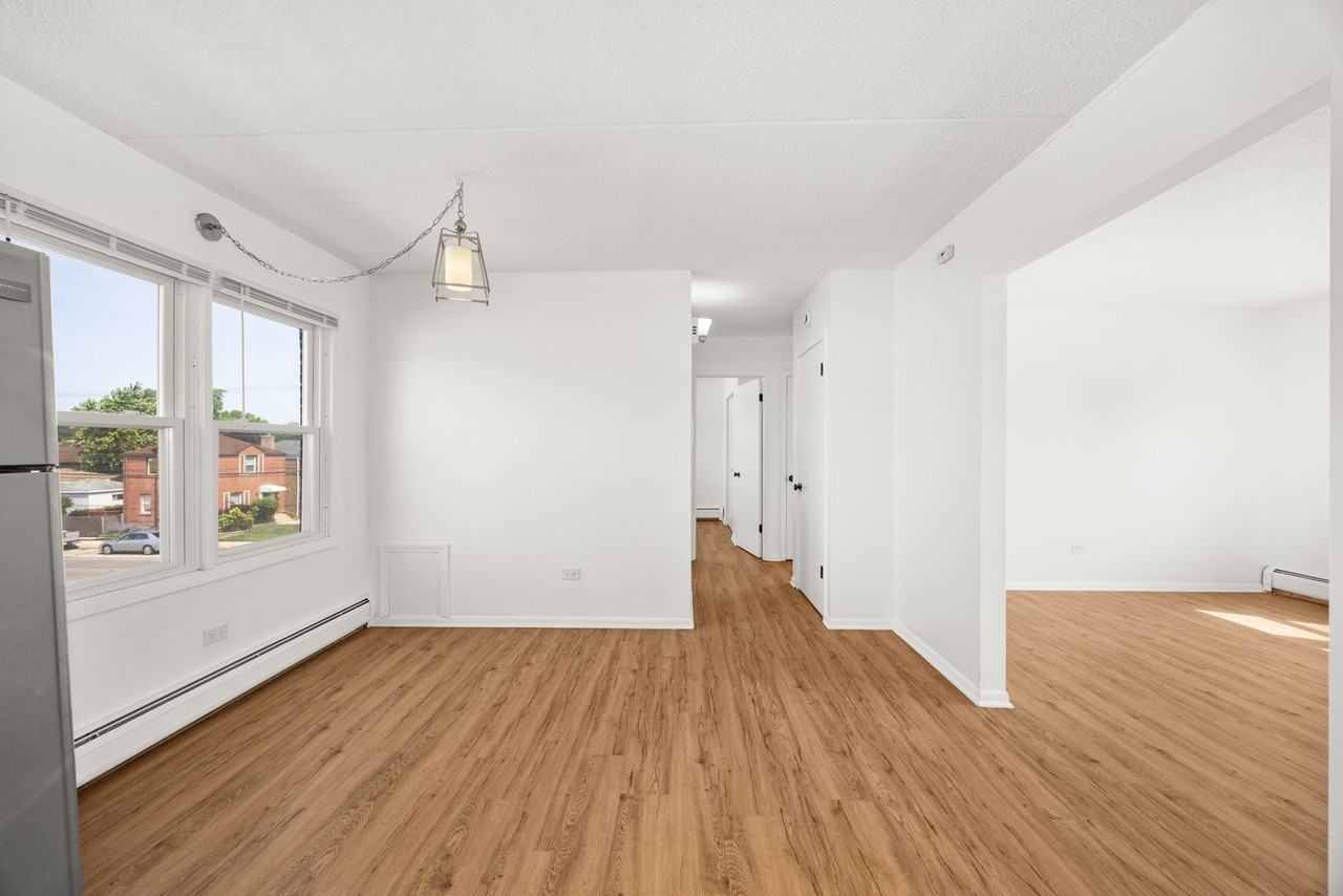 6811A Pershing Rd #6 - Photo 2 of 9