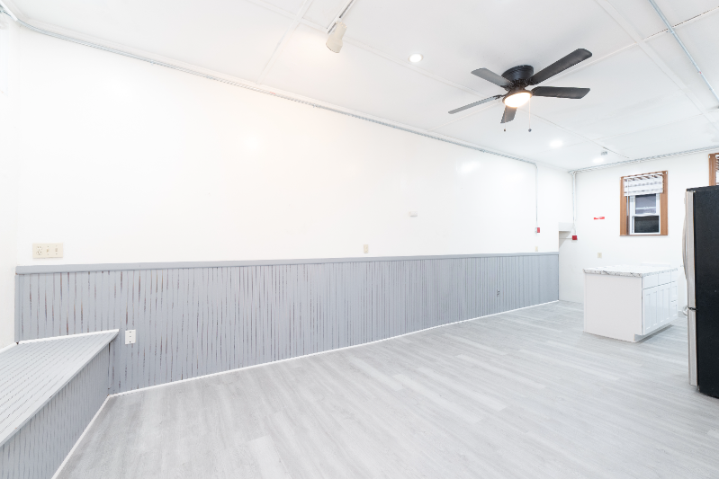 317 Branch Ave #1A - Photo 4 of 10