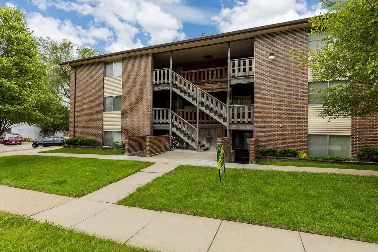 1701 Burnham Street #9 - Photo 2 of 29